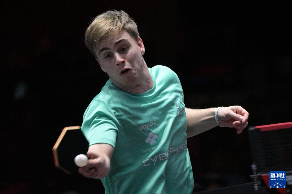 洞的短推失 洞的短推失