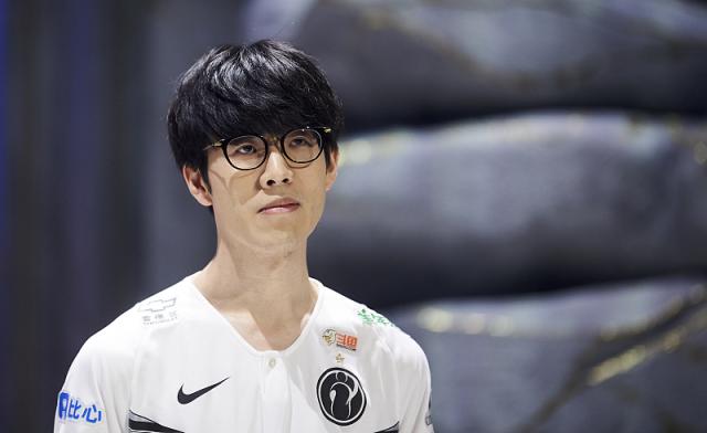 再次向世界 再次向世界