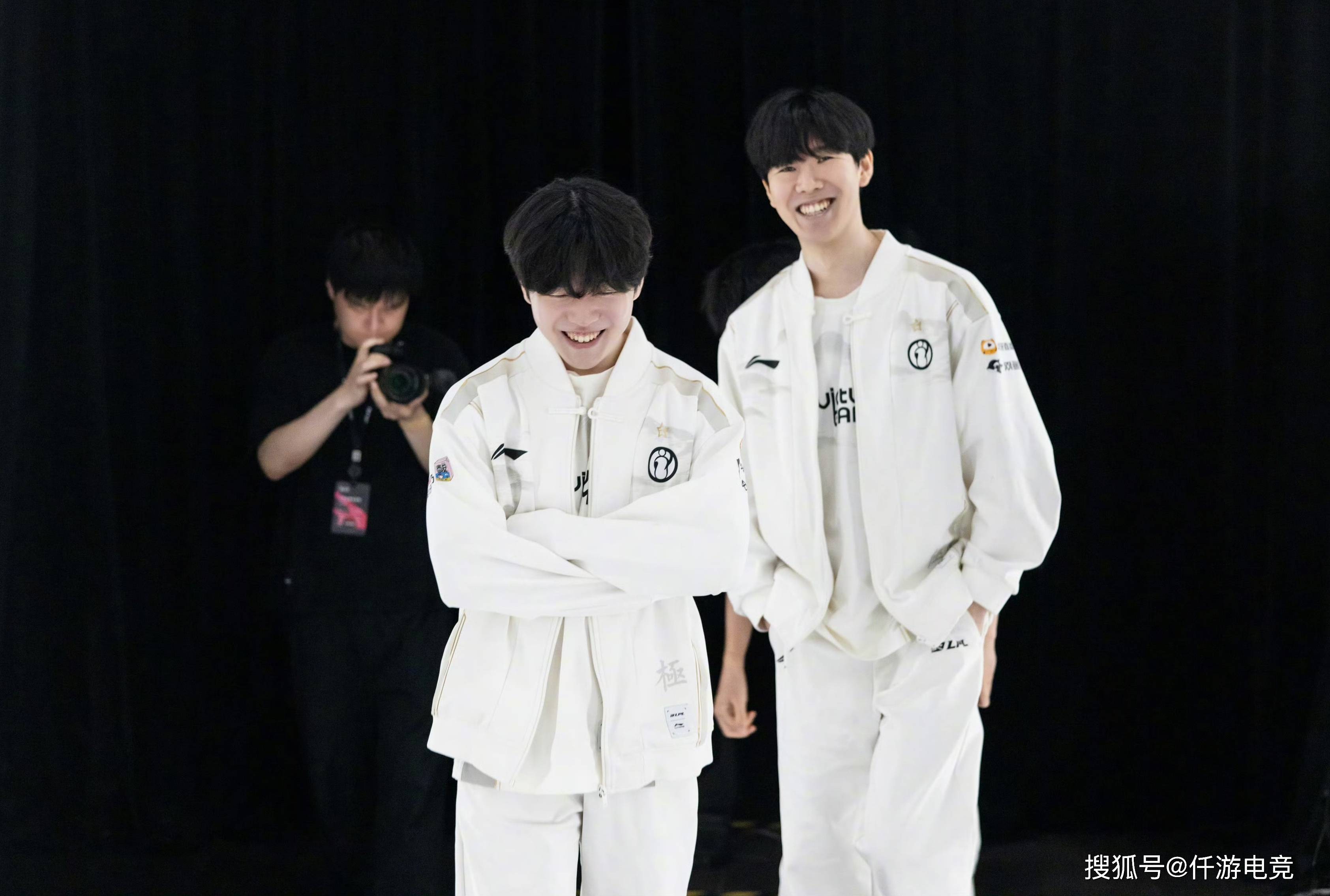 他回来了 他回来了