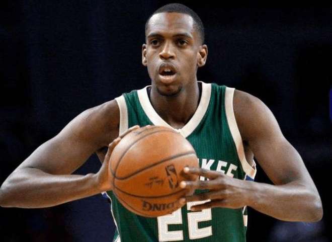 欧足联曾审 欧足联曾审