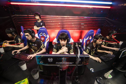 先行备份存 先行备份存